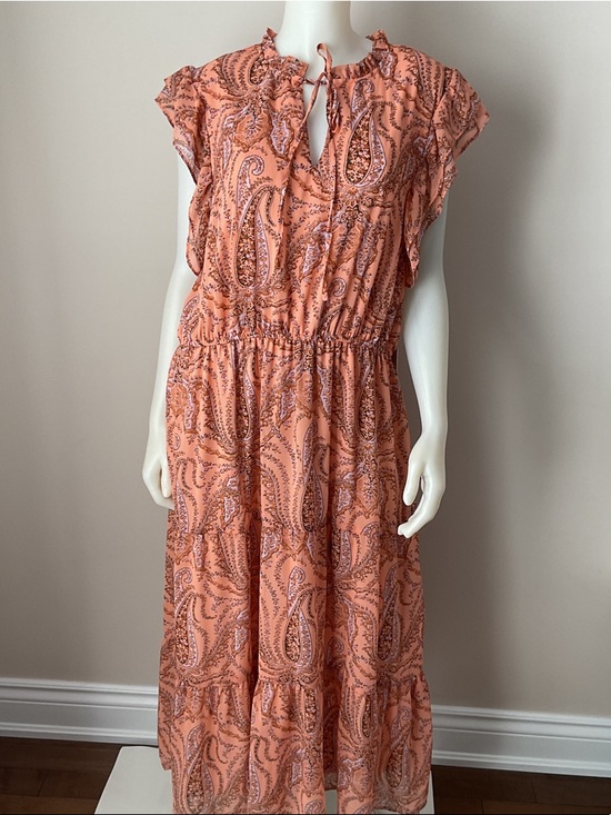 Dex Coral Paisley Tie-Neck Maxi Dress - Picture 2 of 10